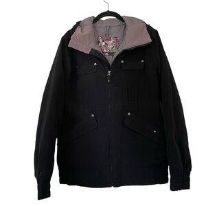 Burton Dryride black women’s snowboarding jacket Women’s size L